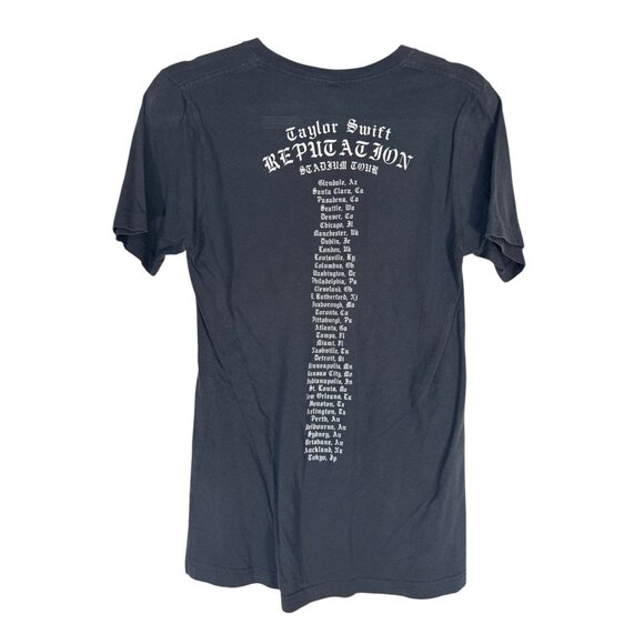 Taylor Swift Concert Shirt Reputation Stadium Tour - Picture 3 of 3
